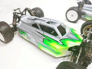 Leadfinger Racing A2 Tactic Body w/ 2 Wing Set For TLR 22X-4 (Clear)